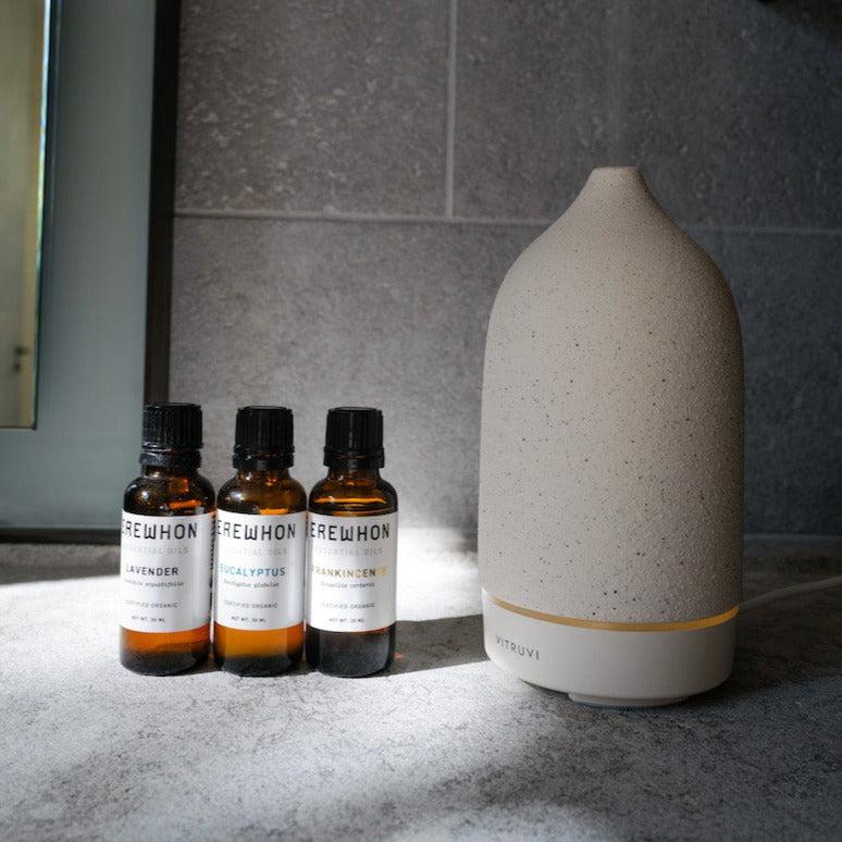 215-erewhon-lavender-angustifol-essential-oil-1.webp