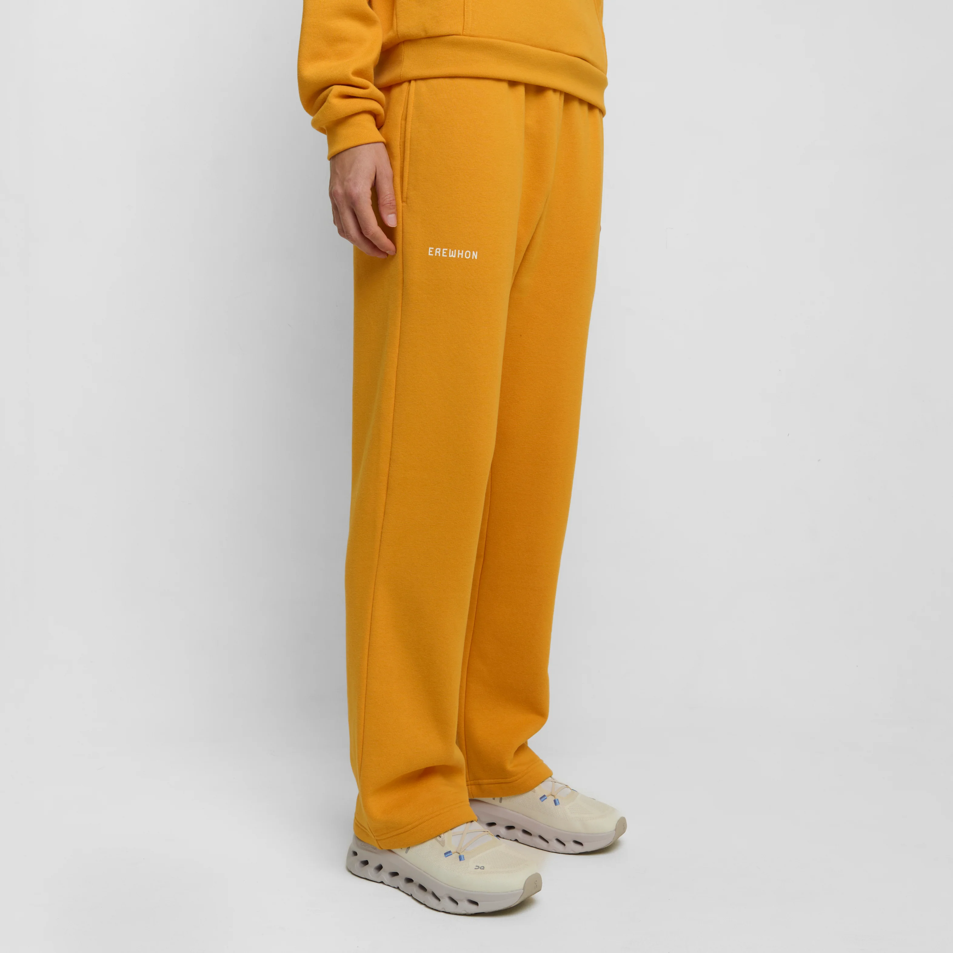 258-erewhon-sweatpants-butterscotch-1.webp