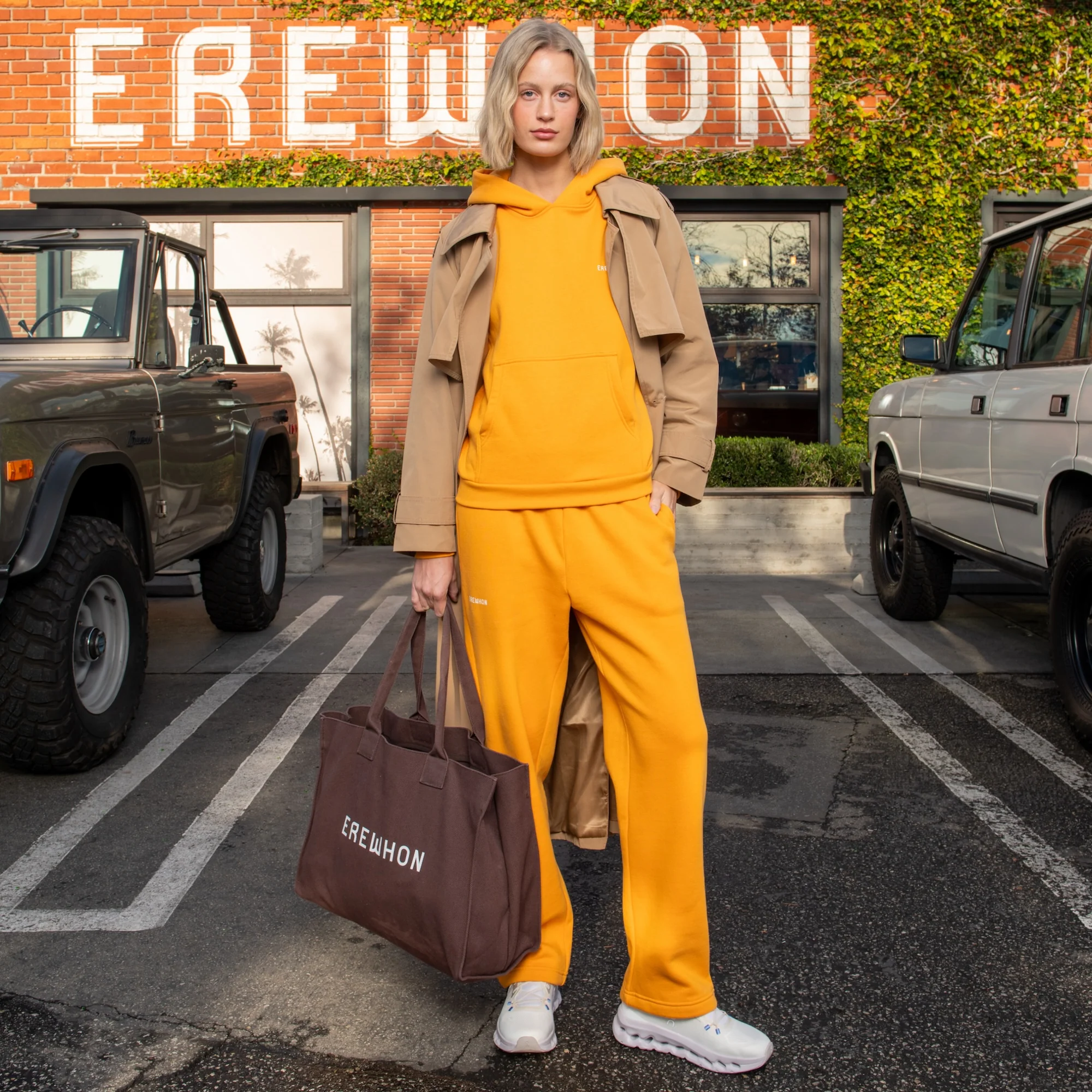258-erewhon-sweatpants-butterscotch-1.webp
