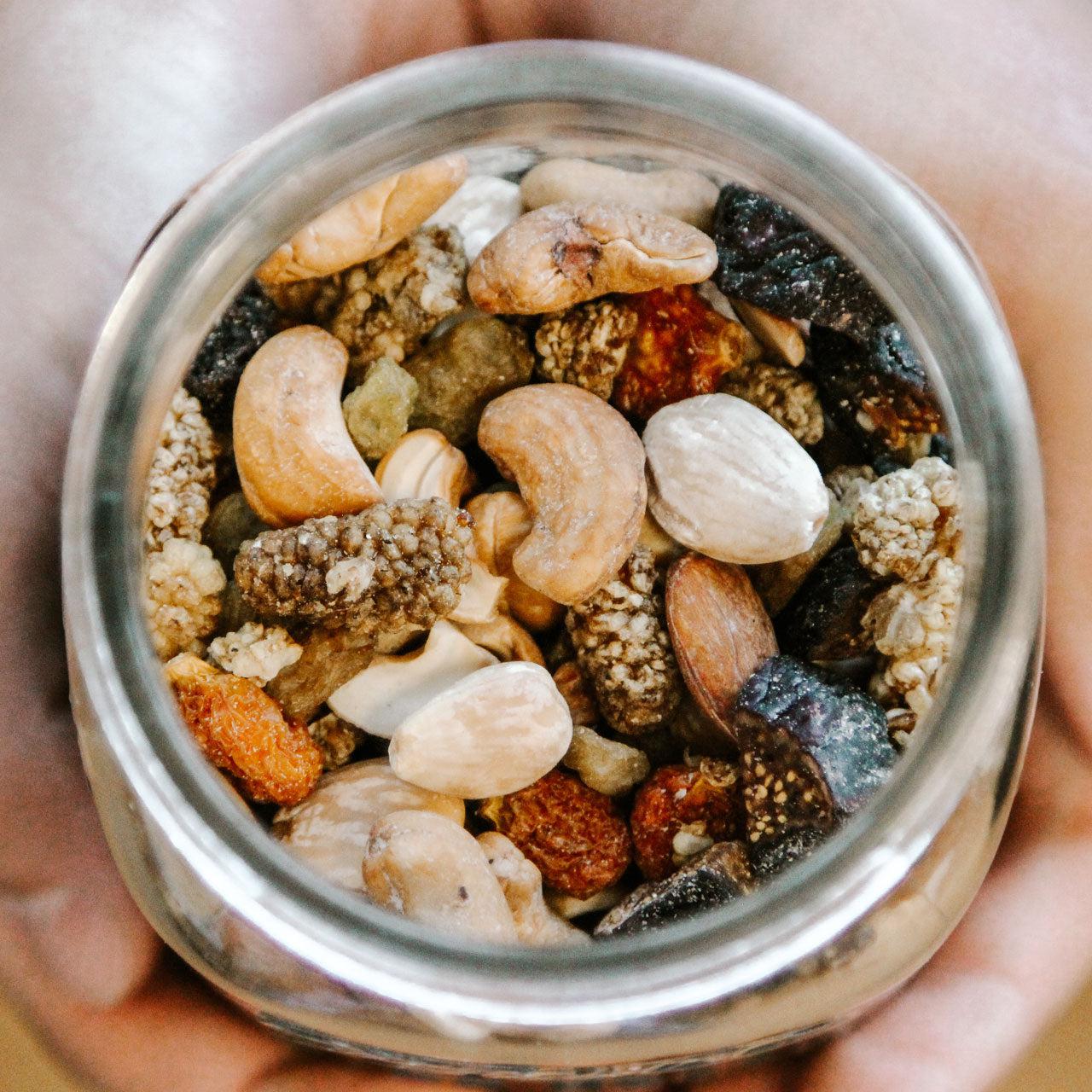 330-organic-summit-trail-mix-1.webp