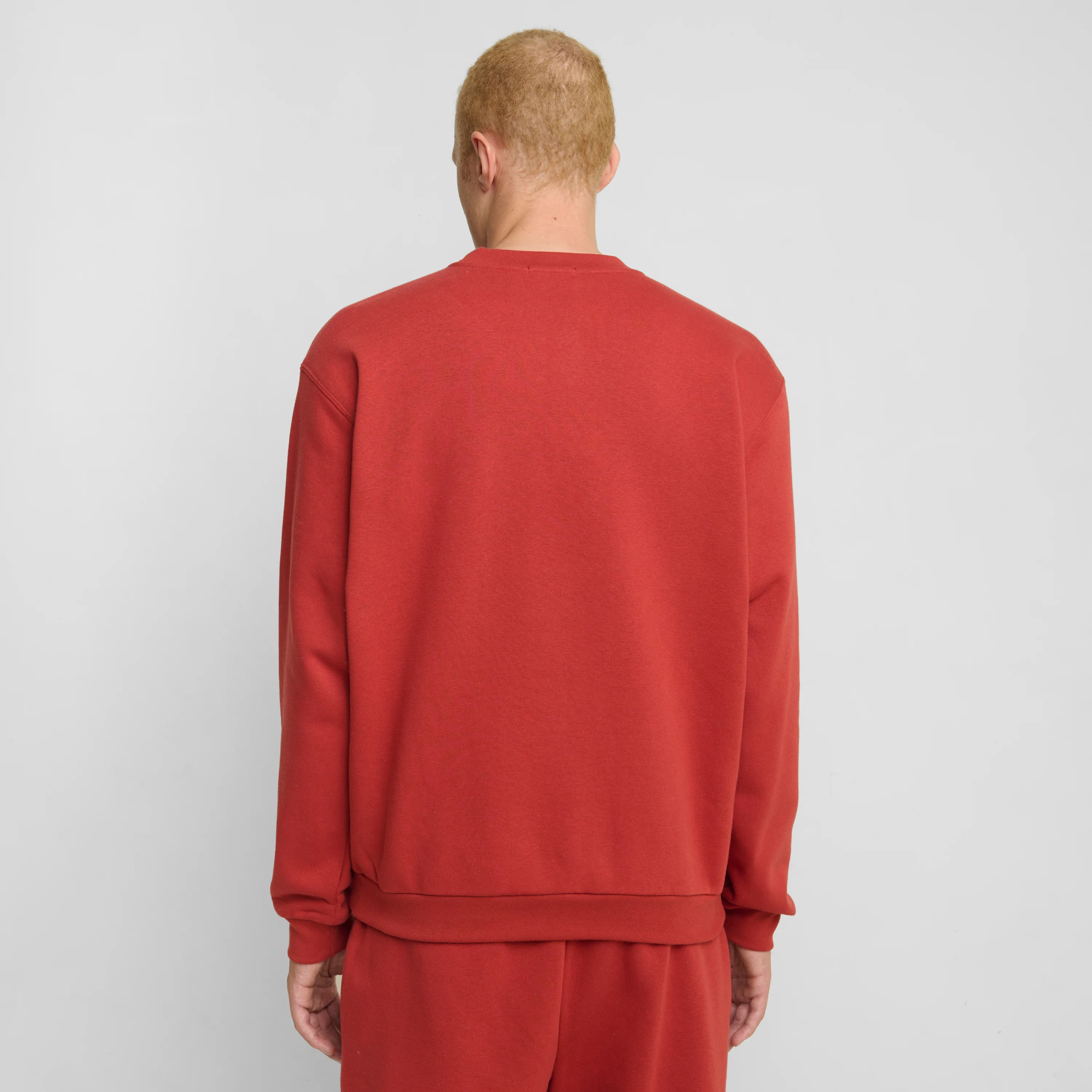 380-erewhon-crewneck-tomato-1.webp